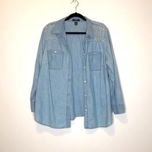 CHAPS Denim Button Down Shirt w/ Embroidery